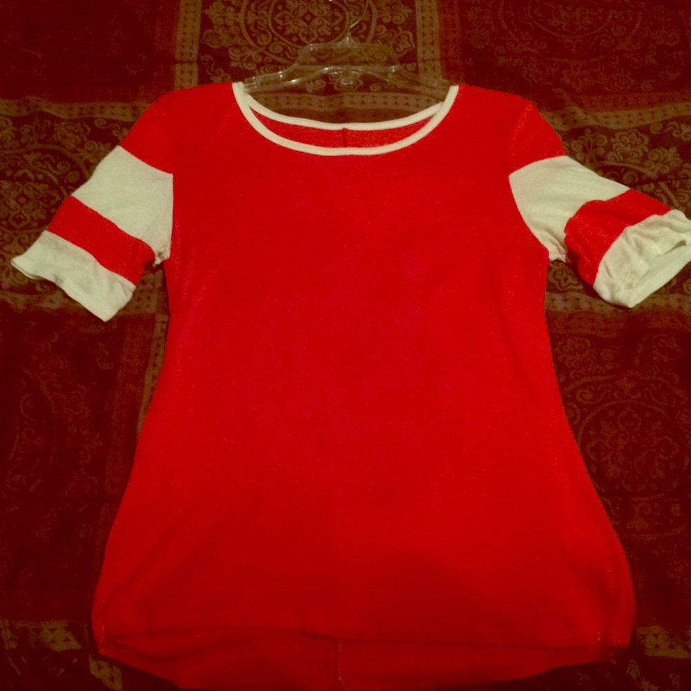 Quarter elbow length sporty tee